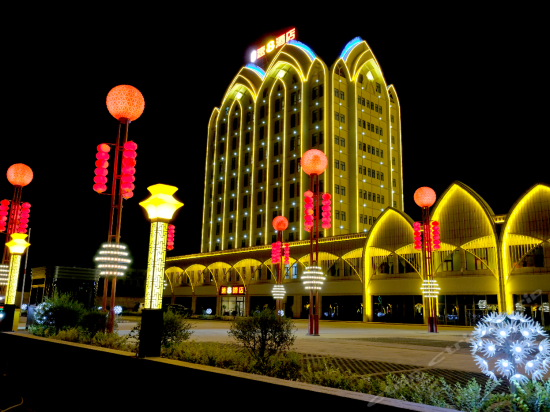吐鲁番火山红酒店