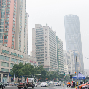 在哪,在哪里,在哪儿:长沙市雨花区韶山北路298号电话:中建大厦地址