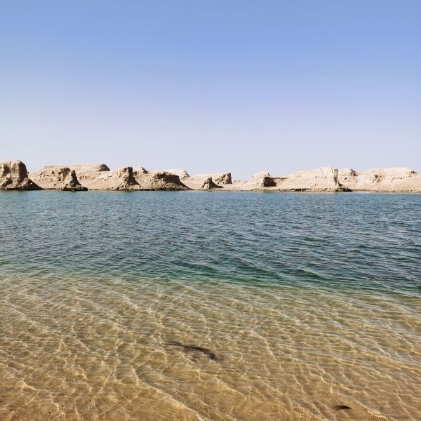 海西蒙古族藏族自治州 休闲娱乐 景点公园 ></p></a> 乌素特(水上)雅丹地质