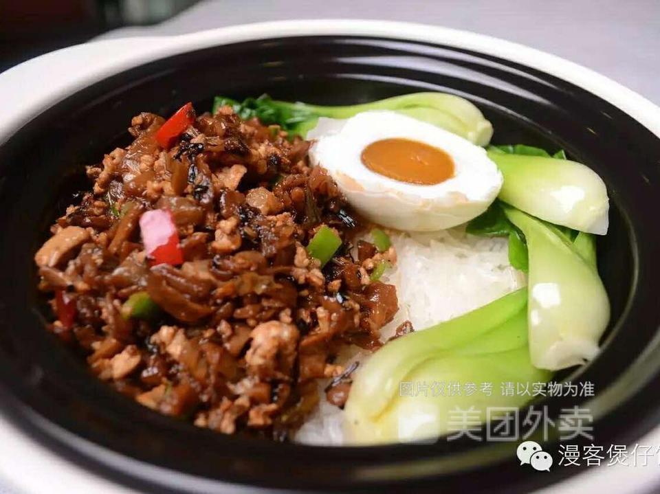 烧汁茄子煲仔饭辣椒炒肉煲仔饭推荐菜:标签:餐饮粤菜煲仔饭餐馆小吃