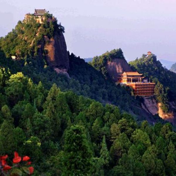 平凉市 休闲娱乐 景点公园 > 崆峒山风景名胜区-香山景区