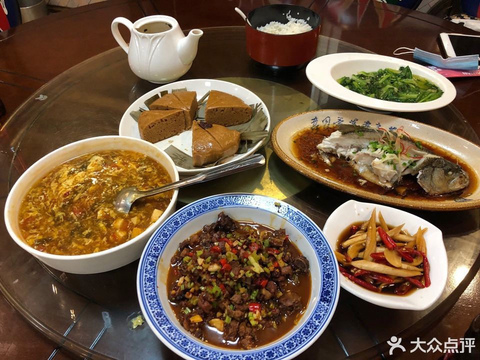 时鲜老味道位于鹰潭市月湖区环城东路 标签:餐馆中餐餐饮江西菜餐厅