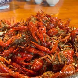 琥珀老六龙虾万科生活汇店