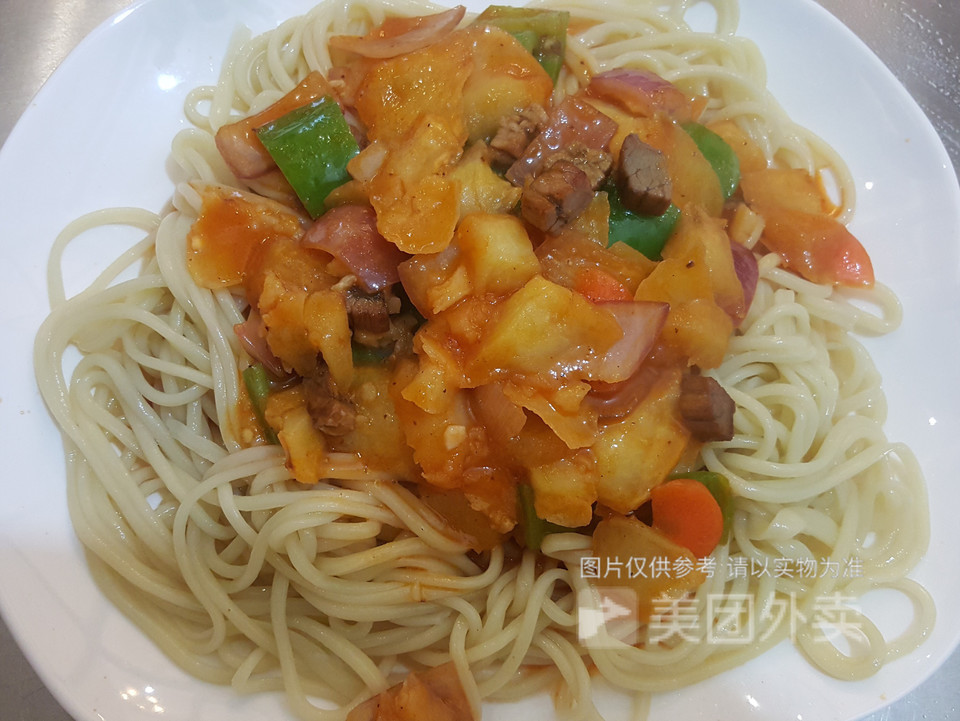 土豆烧牛肉盖浇面