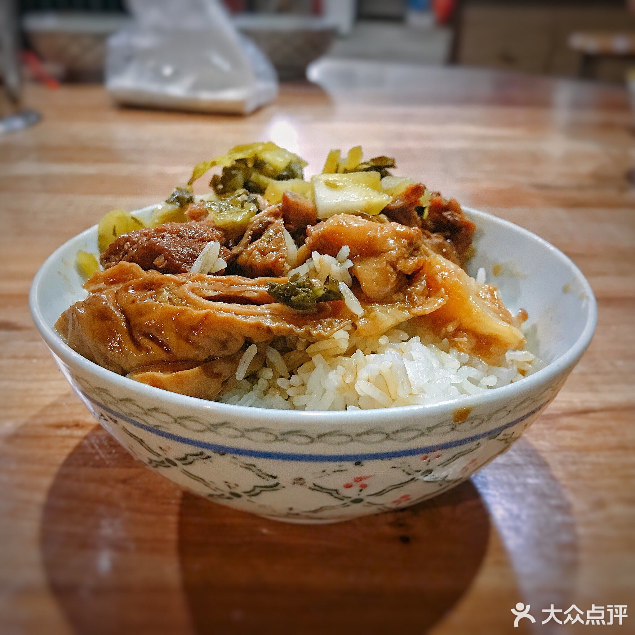 汕头市 餐饮服务 餐馆 快餐 > 正宗东里老龙猪脚饭(东里总店)   聚强