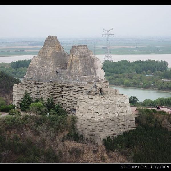 郑州黄河风景名胜-炎黄二帝塑像