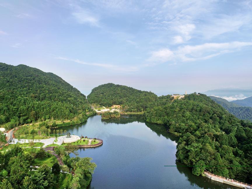 > 赣州九里峰山风景区