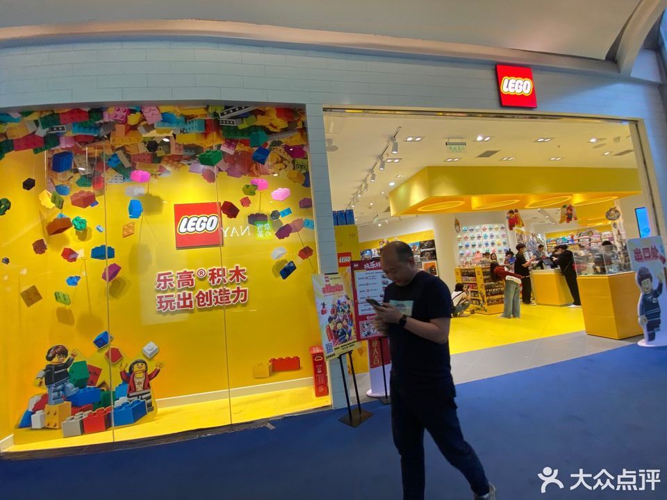 西安市雁塔区小寨西路232号f1-26电话:天梭授权专卖店(凯德广场新地城