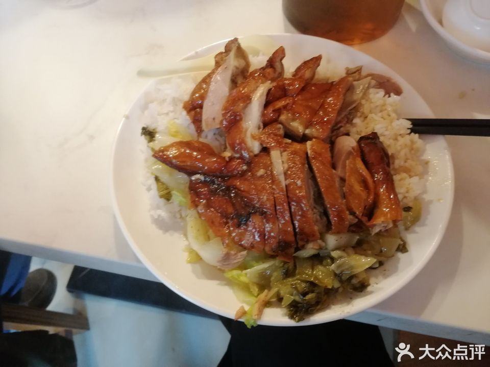 隆江猪脚饭六运二街店