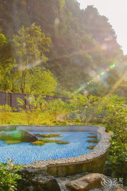 小华山民宿汤泉旅游度假村