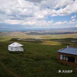 诺日朗卡观景台餐厅