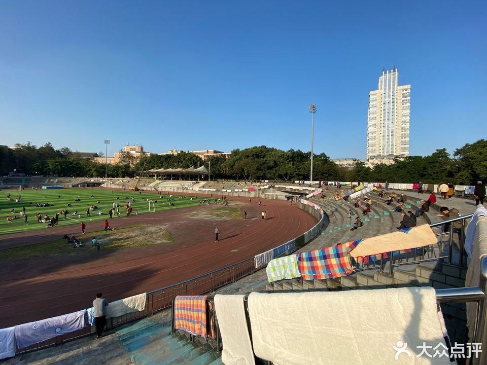 重庆大学体育重庆大学校园重庆大学百度重庆大学科研大厅重庆大学艺考