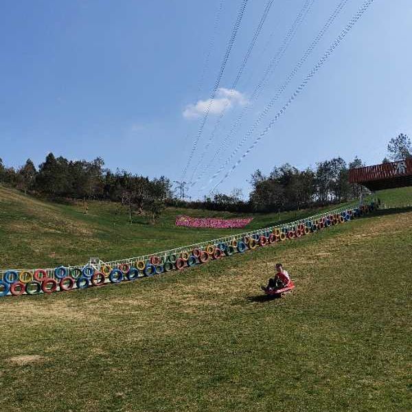 绵阳北川飞鸿滑草场