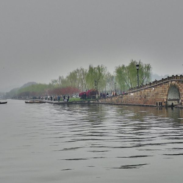 杭州市 休闲娱乐 景点公园 景点 > 断桥残雪 评论(怎么样,怎样,好不好
