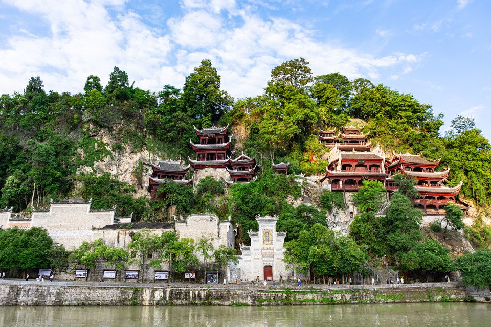 怎么去,怎么走,在哪,在哪里,在哪儿:铜仁市思南县思唐街道千佛洞电话