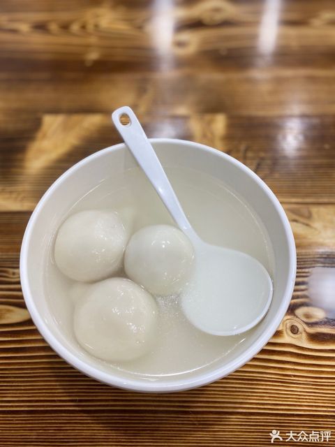                    安亭老街汤圆