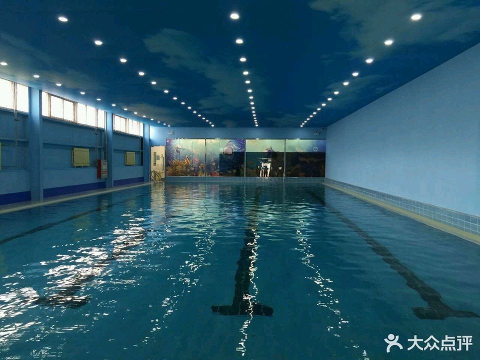 富东阳光游泳健身会所(东坝店)