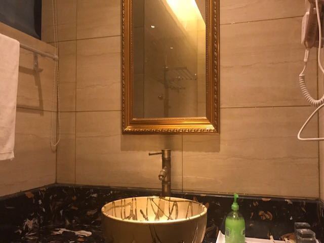             逸龙湾休闲会所