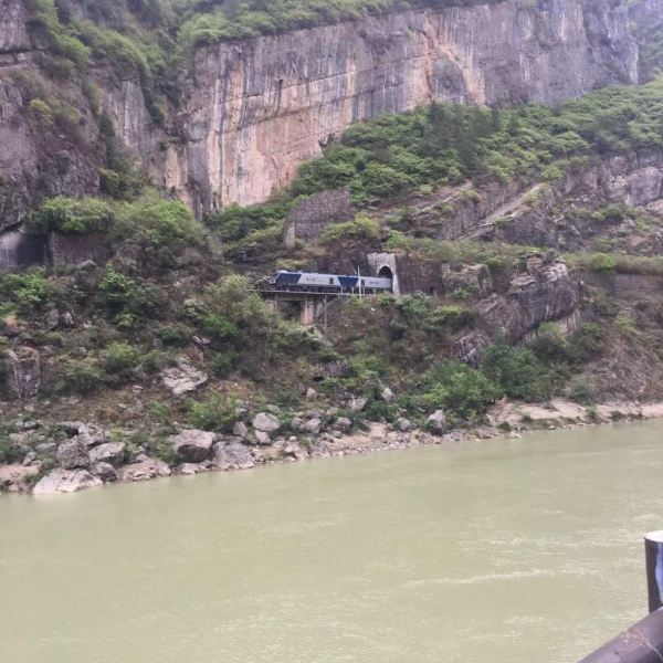 广元市明月峡景区