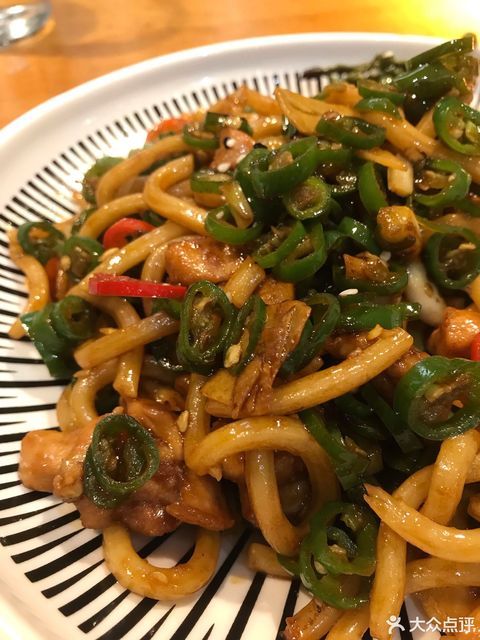 双椒鸡捞乌冬面
