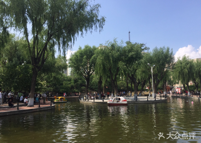 8分 57条评论 类型:城市公园 电话: 暂无 地址: 哈尔滨市道里区建国街