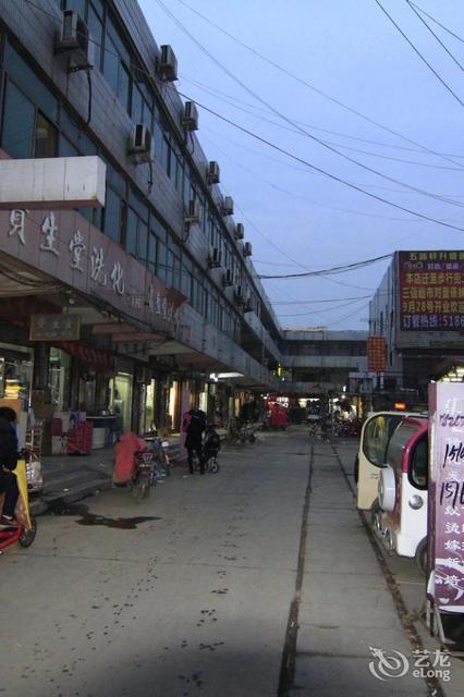 菏泽市 住宿服务 酒店 金鑫宾馆(双井街与道碑街店)