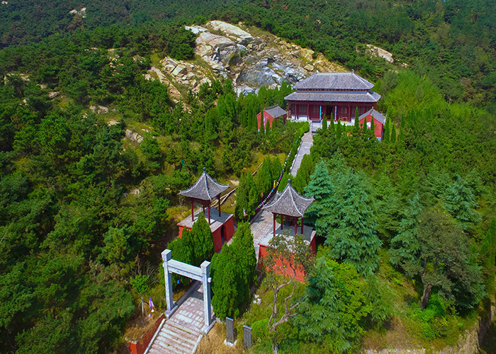                      日照驻龙山