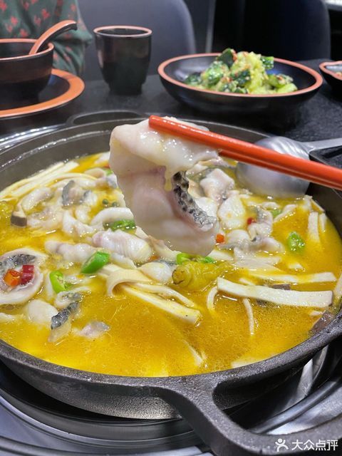 金汤黑鱼煲图片