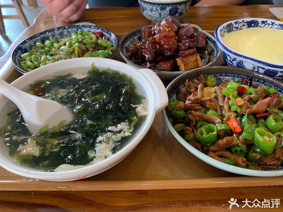 位于镇江市丹阳市旭日路与东风路交汇处西北 标签:餐饮食堂中餐快餐