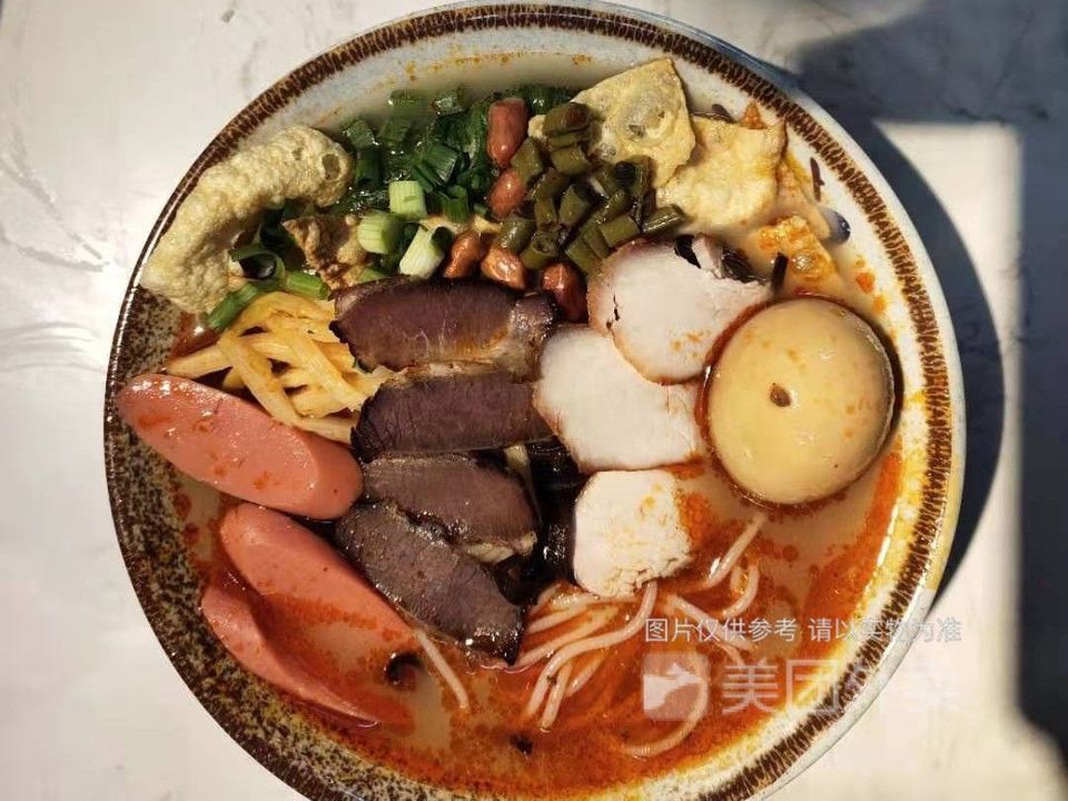 全家福螺蛳粉图片