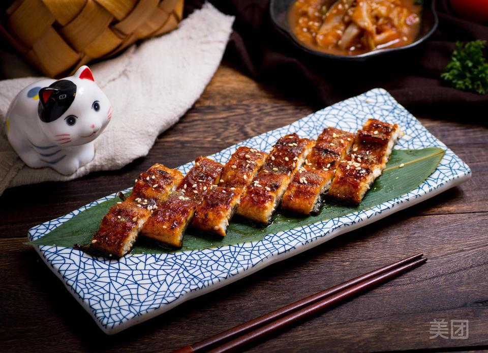 蒲烧鳗鱼图片