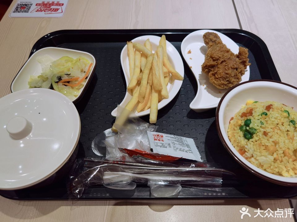 功夫鸡腿饭套餐卤肉饭推荐菜:乡村基(龙湖u城店)位于重庆市沙坪坝区