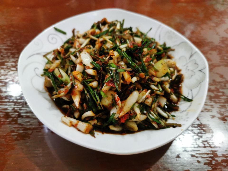 凉拌野小蒜图片