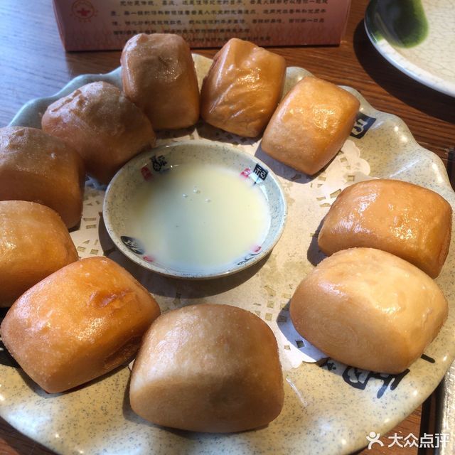 美式肥牛推荐菜:云晟火锅(春晓店)位于临沂市兰山区涑河北街