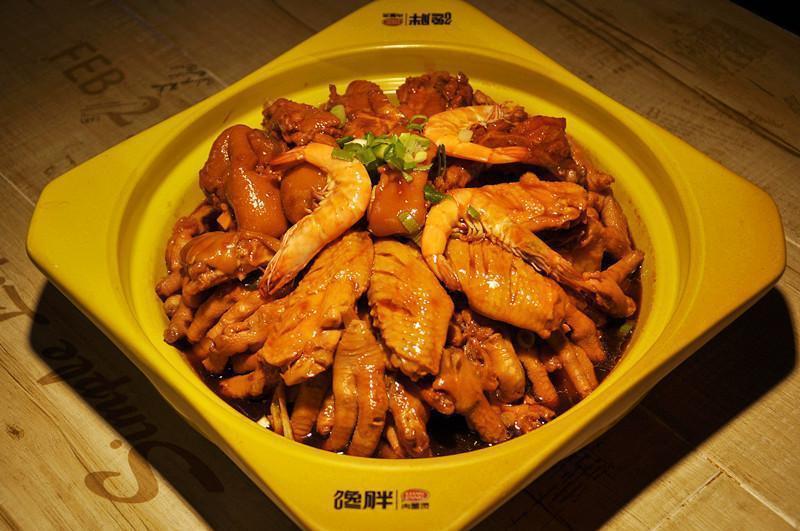 馋胖肉蟹煲镜泊湖街店