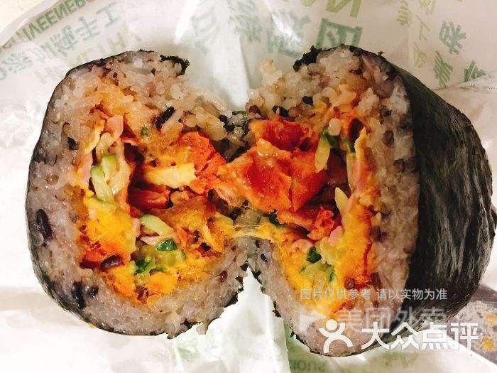 里脊肉饭团图片