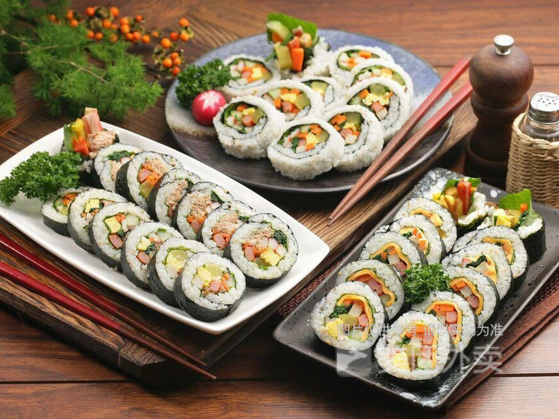 玉米肉松紫菜包饭图片