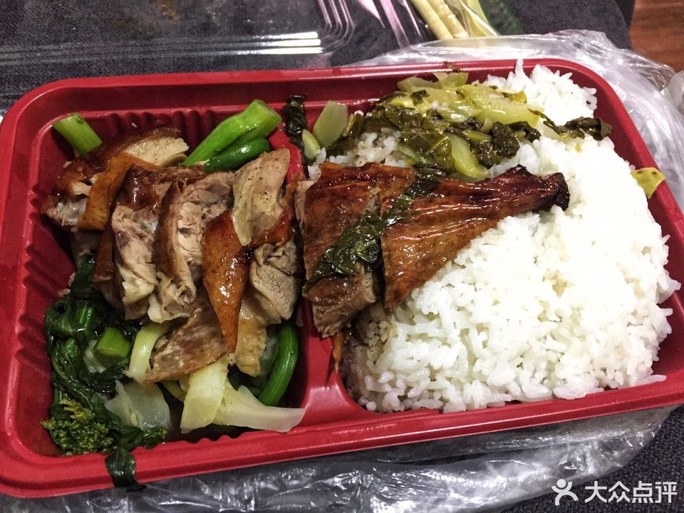 众品烧腊快餐位于广州市荔湾区龙溪西路 标签:餐馆餐饮快餐小吃小吃
