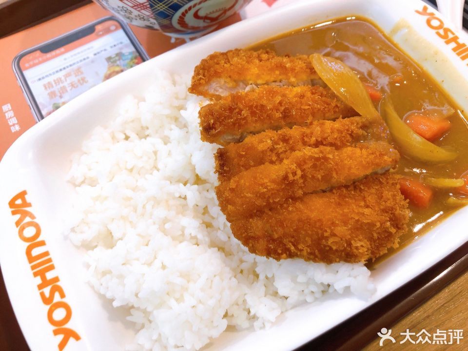 招牌牛肉饭推荐菜:吉野家(印象城店)位于南昌市红谷滩区丰和南大道