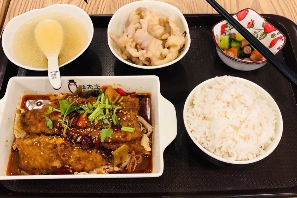 酱香无骨烤鱼饭单人餐图片