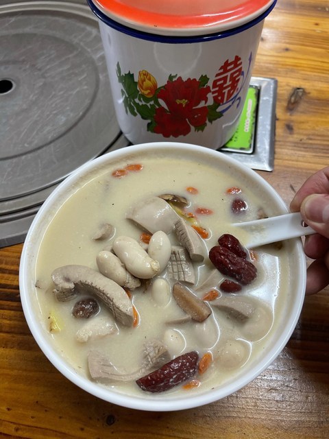 猪腰鸡子汤图片