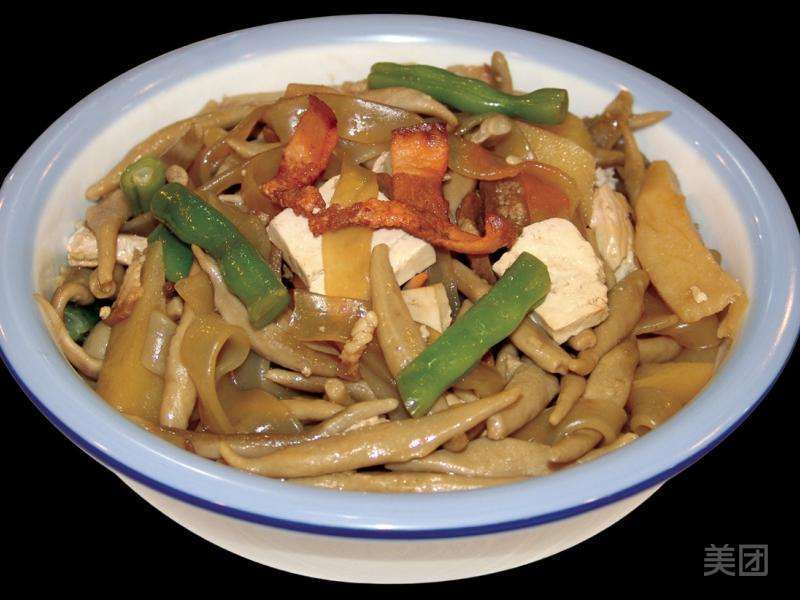 推荐菜:晋香源打卤面(大同路分店)位于太原市杏花岭区