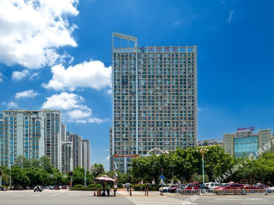 沃顿商务大酒店(文昌店)位于柳州市鱼峰区文昌路3号南亚名邸小区22栋