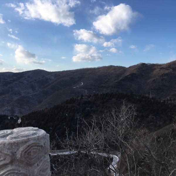 非你不渴:到香山直奔香爐峰,大概要兩個小時左右,以前都是在旺季湊