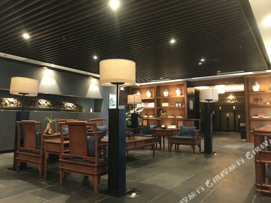 天悦大酒店(御河路)位于沧州市运河区御河路3号推荐菜:分类:三星级