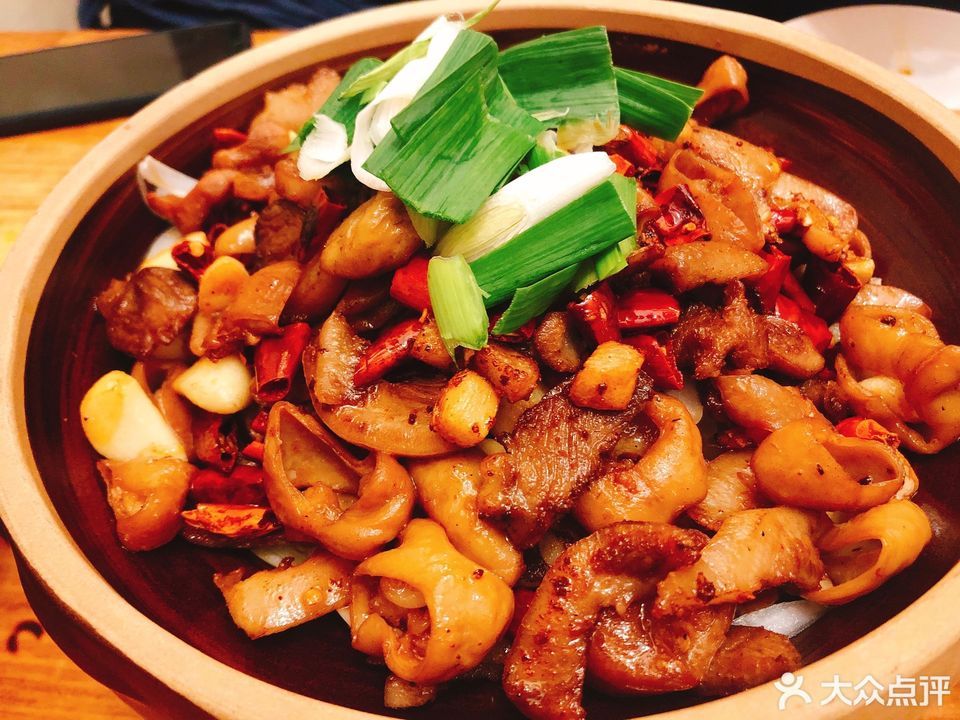 石门肥肠煲图片