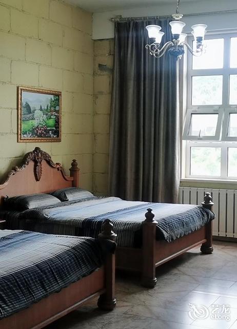 伊春市 住宿服务 酒店 > 伊春亚欧巄城堡酒店