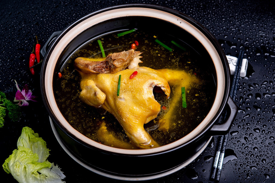 本鸡煲图片