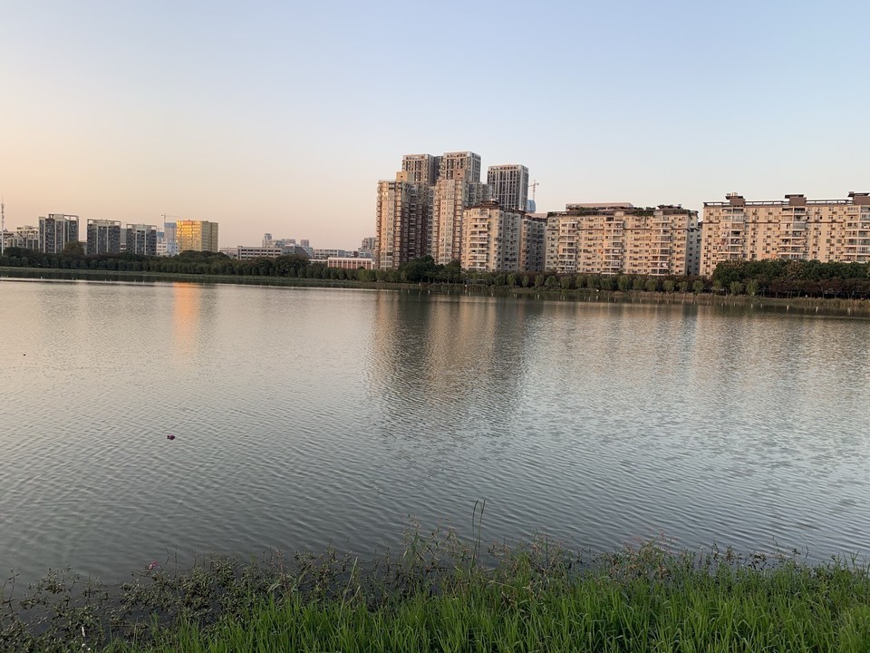 武漢市 休閒娛樂 景點公園 景點 > 南湖幸福灣水上公園