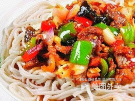 葱爆牛肉拌面图片